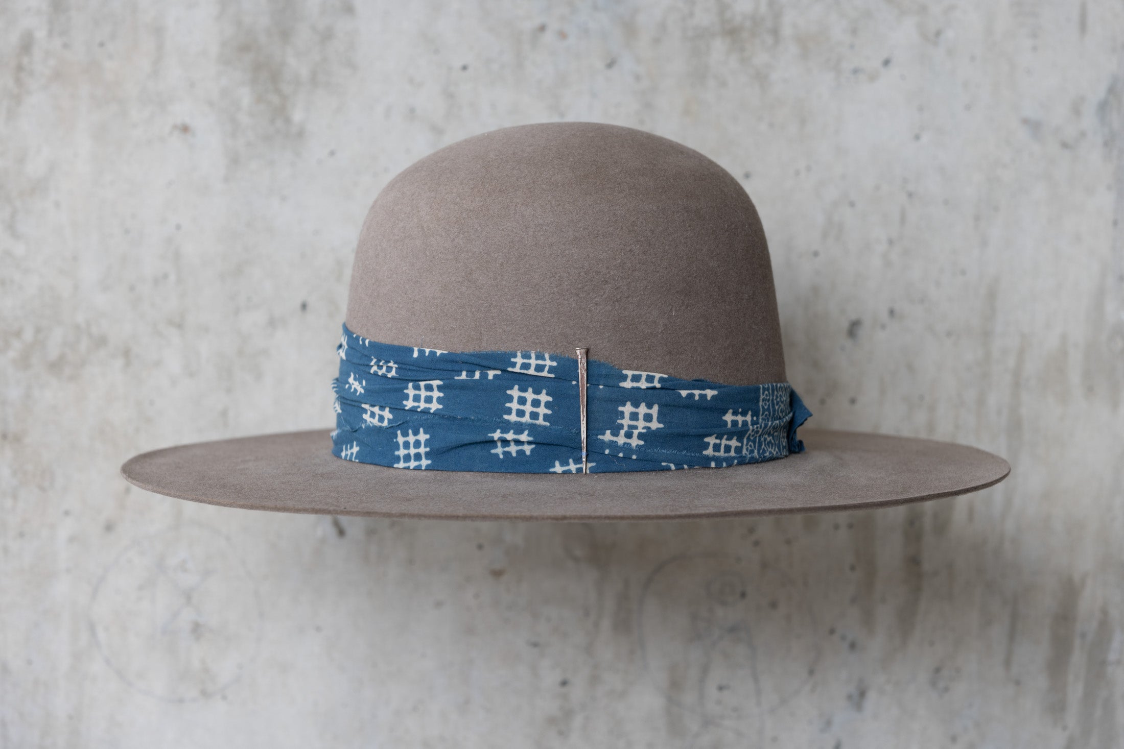 beaver felt open crown cowboy hat natural color blue bandana band made for men and women left