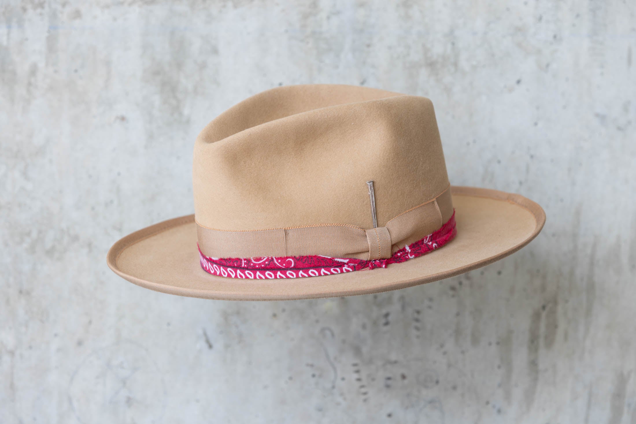 Bleeker Beaver Fur Felt left angle