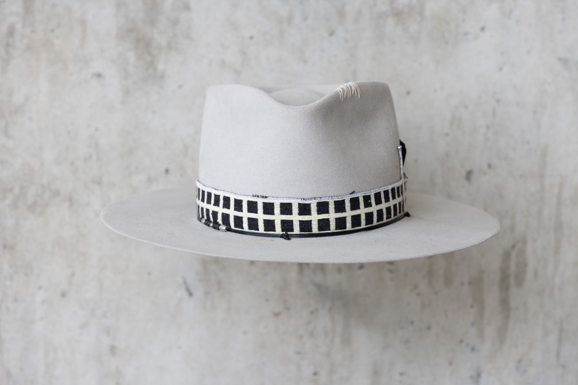 silverbelly western beaver felt cowboy hat for men and women teardrop crown front